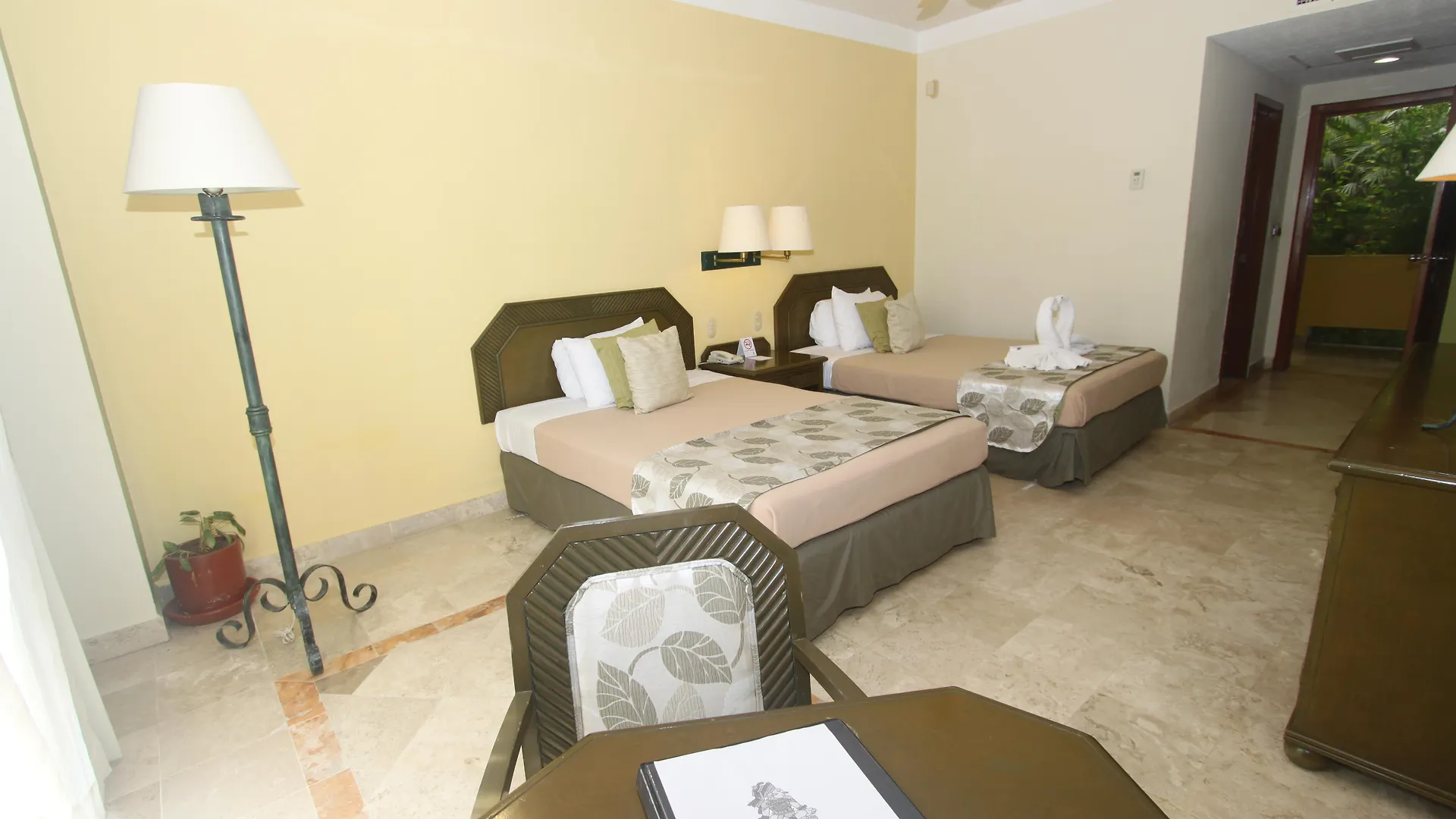 Hotel Los Itzaes By 5Th Av بلايا ديل كارمن