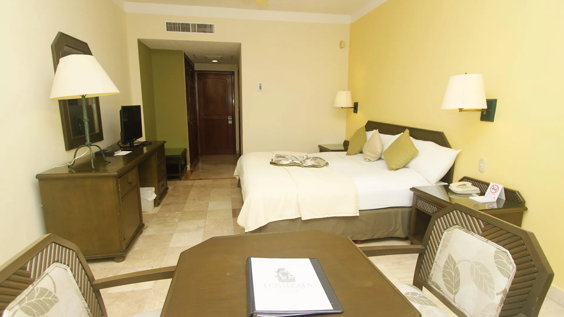 Hotel Los Itzaes By 5Th Av بلايا ديل كارمن